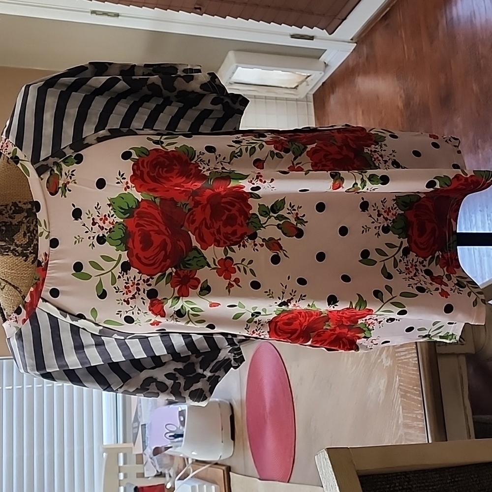 MISS LOOK FLORAL BLOUSE NIB
